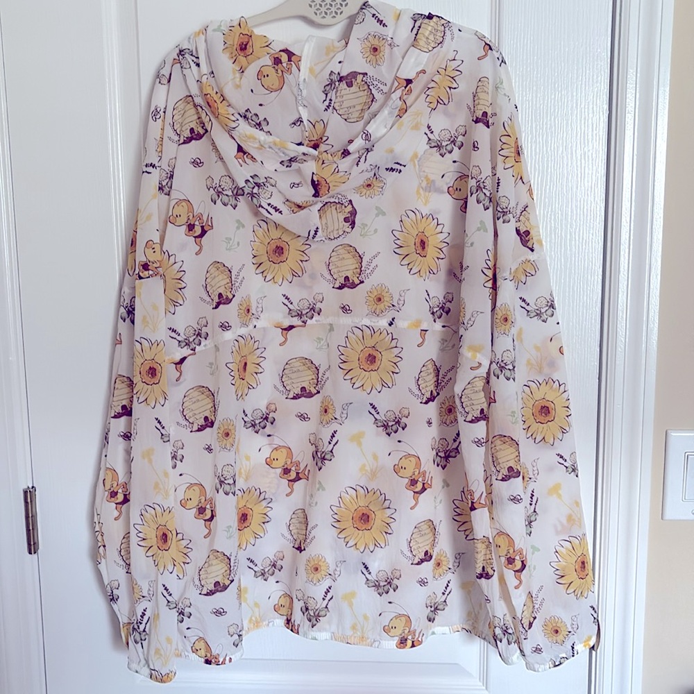 Disney Epcot Flower & Garden Festival Buzz the Bee Packable Hooded Spirit Jersey - Picture 10 of 11